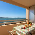 Les Flots By Interhome דירה *