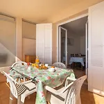 Les Flots By Interhome דירה סנרי-סור-מר